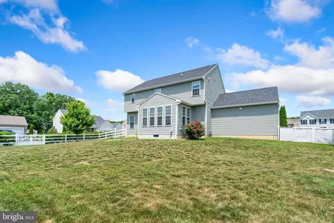 Exterior - 2 Barcus Ct, Townsend, DE 19734 photo 6 of 8