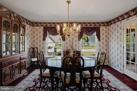 Dining - 62 General Maxwell Ct, Newark, DE 19702 photo 2 of 2