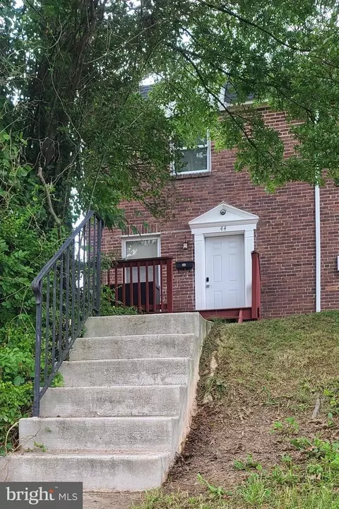 44 Madison Dr, Newark, DE 19711