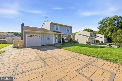 105 Cheyenne Ct, Newark, DE 19702