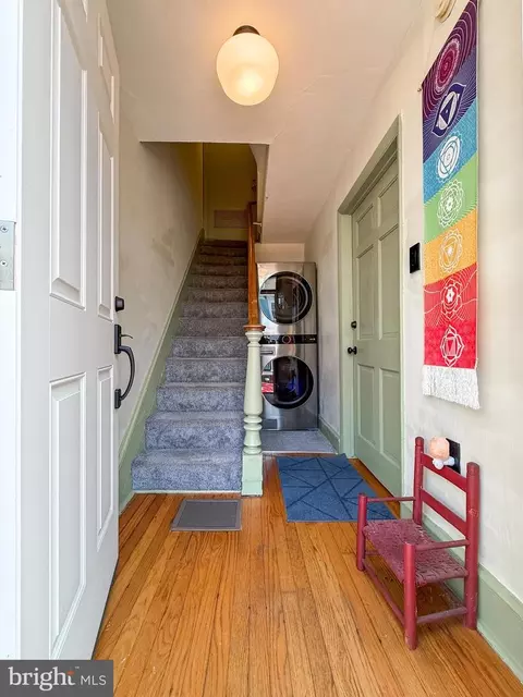 Entry Way - 129 3rd, New Castle, DE 19720 photo 1 of 3