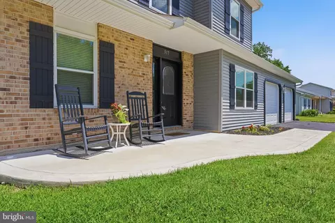 317 Sterling Ave, New Castle, DE 19720