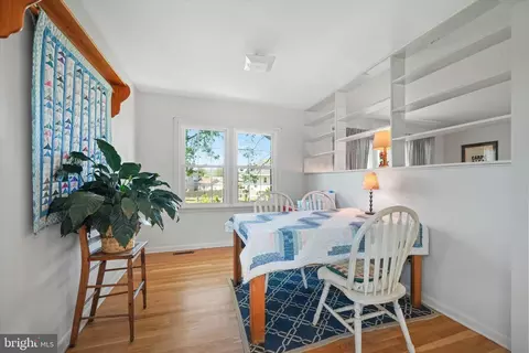 Dining - 1203 Pinefield Rd, Newark, DE 19713 photo 1 of 2
