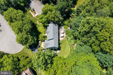 View/Area - 22 Stonebridge Dr, Hockessin, DE 19707 photo 3 of 7