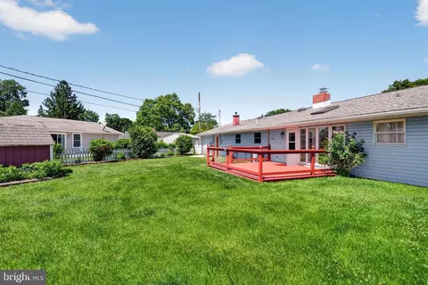 Exterior - 24 Marlin Dr, Newark, DE 19713 photo 4 of 6
