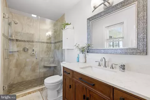 Bath - 439 Commodore Dr, Middletown, DE 19709 photo 2 of 4