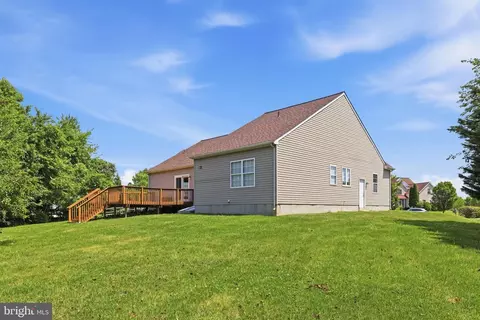 Exterior - 5 Obsidian Way, Townsend, DE 19734 photo 4 of 6