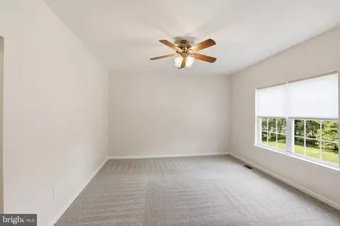 Living - 5 Obsidian Way, Townsend, DE 19734 photo 6 of 6