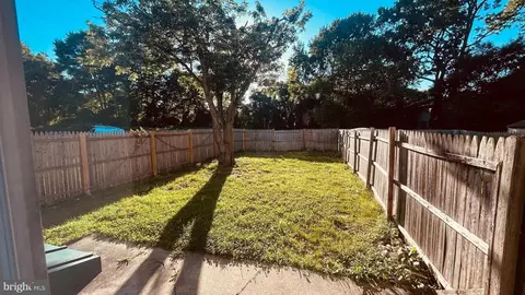 Exterior - 17 Canoe Ct, Newark, DE 19702 photo 3 of 3