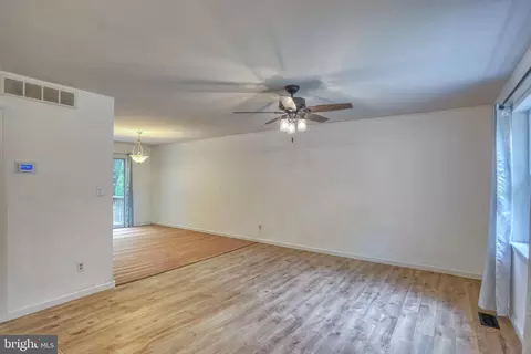 Living - 137 Ratledge Rd, Townsend, DE 19734 photo 1 of 1
