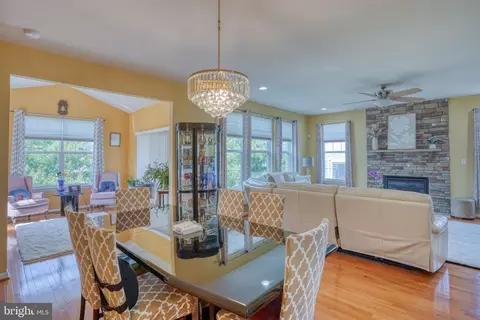 Dining - 1502 Arrowood Ct, Middletown, DE 19709 photo 2 of 4