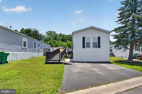 412 Ranee Loop, Bear, DE 19701 photo 2