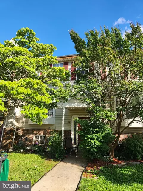 112 Three Rivers Dr, Newark, DE 19702