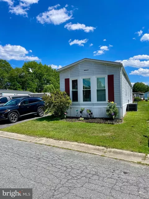 5 Milkweed Ct #245, Newark, DE 19713