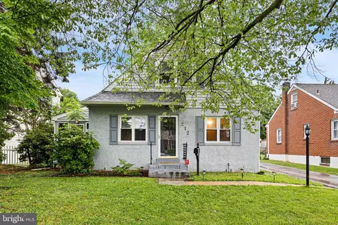 212 W Reamer Ave, Wilmington, DE 19804