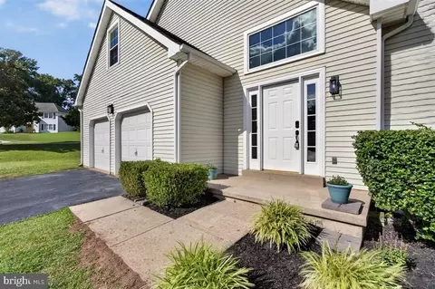 Exterior - 6 Roy Ct, Newark, DE 19711 photo 2 of 7