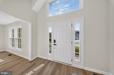 Entry Way - 6 Roy Ct, Newark, DE 19711 photo 1 of 4