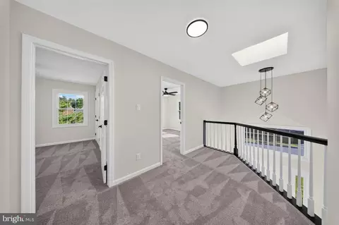 Entry Way - 6 Roy Ct, Newark, DE 19711 photo 4 of 4