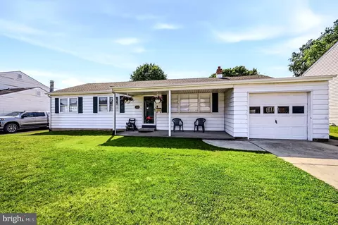 332 E Roosevelt Ave, New Castle, DE 19720