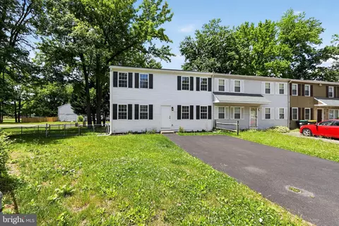 Exterior - 12 Heron Ct, Newark, DE 19702 photo 2 of 6