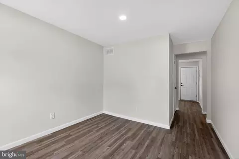 Entry Way - 12 Heron Ct, Newark, DE 19702 photo 6 of 6