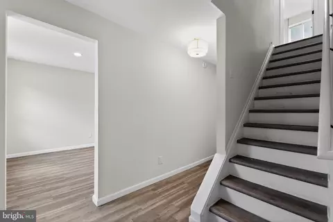Entry Way - 12 Heron Ct, Newark, DE 19702 photo 1 of 6