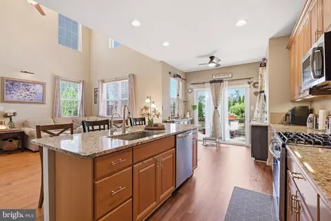 Kitchen - 3 Lotus Cir S, Bear, DE 19701 photo 2 of 4