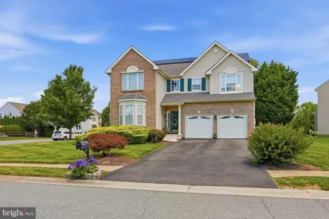 3 Lotus Cir S, Bear, DE 19701