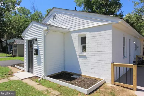 410 Anderson Dr, Wilmington, DE 19801