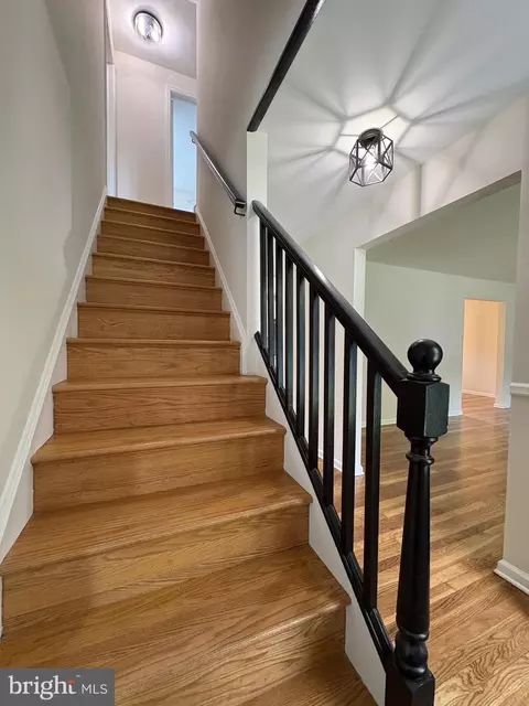 Entry Way - 24 Wakefield Dr, Newark, DE 19711 photo 1 of 8