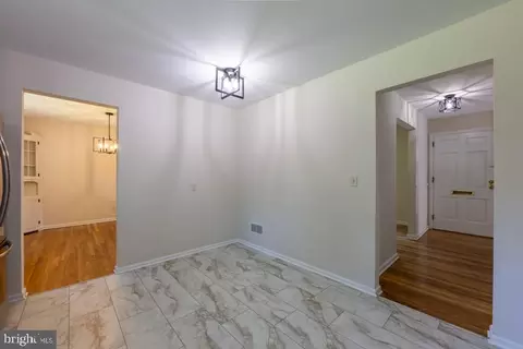 Entry Way - 24 Wakefield Dr, Newark, DE 19711 photo 8 of 8
