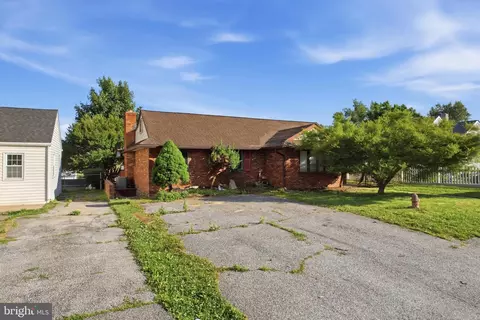 40 University Ave, New Castle, DE 19720