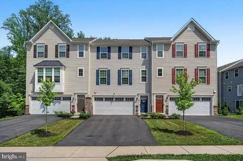 1784 Belle Fourche Dr, Newark, DE 19702