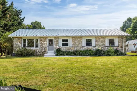 Exterior - 310 Dogtown Rd, Townsend, DE 19734 photo 5 of 8