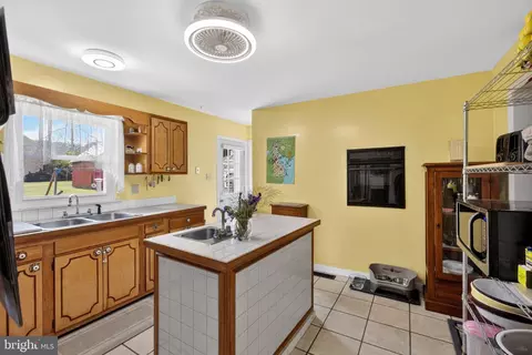 Kitchen - 310 Dogtown Rd, Townsend, DE 19734 photo 2 of 4