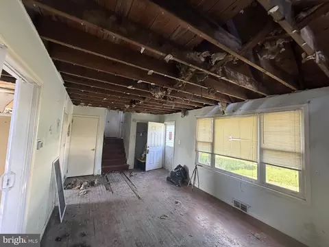 Entry Way - 15 Merry Rd, Newark, DE 19713 photo 6 of 10