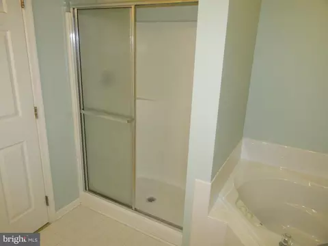 Bath - 213 Megan Dr, Bear, DE 19701 photo 2 of 2