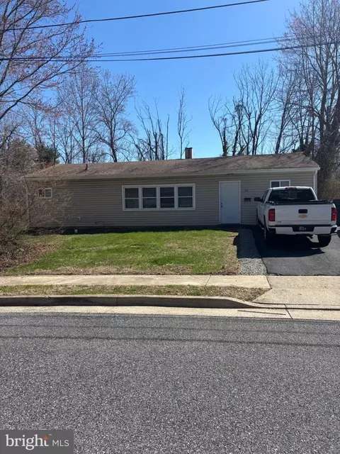 64 Kennard Dr, Newark, DE 19711