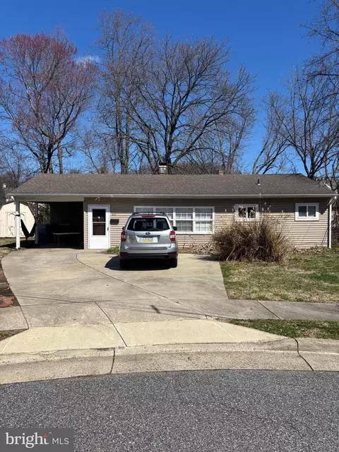 69 Kennard Dr, Newark, DE 19711
