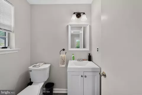 Bath - 3 Penncross Cir, Newark, DE 19702 photo 1 of 3