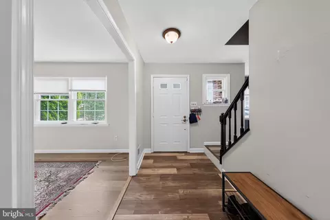 Entry Way - 3 Penncross Cir, Newark, DE 19702 photo 1 of 5
