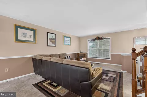 Entry Way - 4 Versailles Ct, Newark, DE 19702 photo 5 of 6