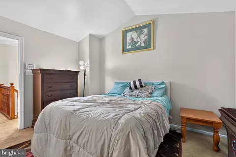 Bedroom - 4 Versailles Ct, Newark, DE 19702 photo 5 of 5