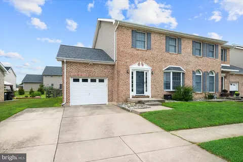 Exterior - 109 Marble House Dr, Bear, DE 19701 photo 3 of 4