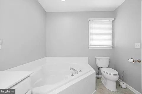 Bath - 109 Marble House Dr, Bear, DE 19701 photo 2 of 4