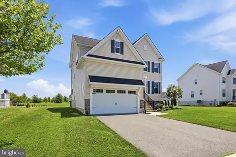 Exterior - 406 Timothy Ln, Bear, DE 19701 photo 2 of 6