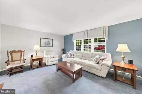 Living - 68 E Shady Dr, Newark, DE 19713 photo 1 of 1