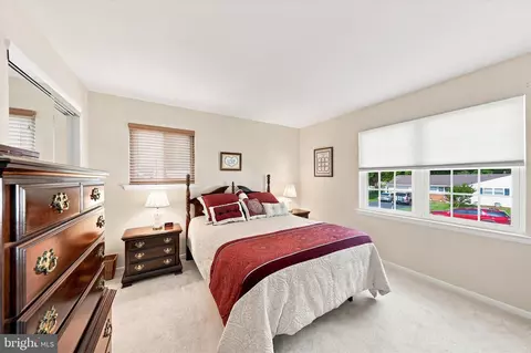 Bedroom - 68 E Shady Dr, Newark, DE 19713 photo 1 of 7