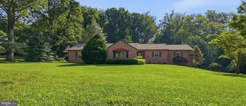 Exterior - 210 Jupiter Rd, Newark, DE 19711 photo 2 of 7