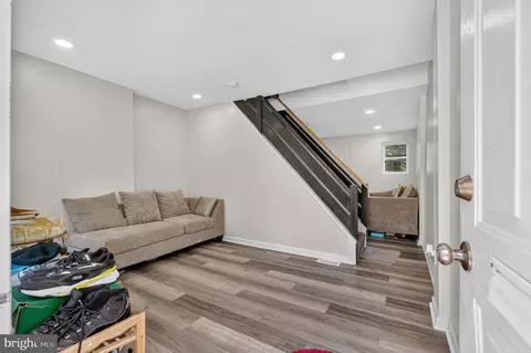 Entry Way - 23 E 22nd St, Wilmington, DE 19802 photo 1 of 14